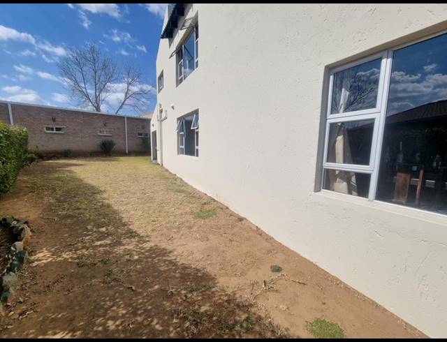 3 BEDROOM HOUSE FOR SALE IN MISTY BAY